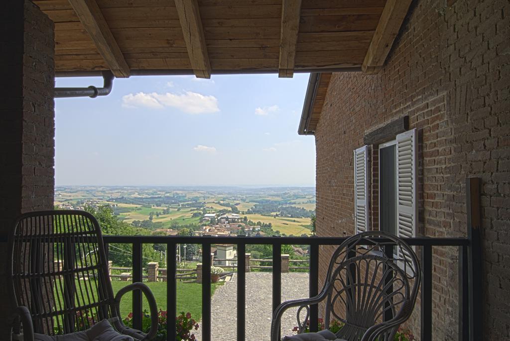 Casale Osvalda Bed & Breakfast Alfiano Natta Exterior photo